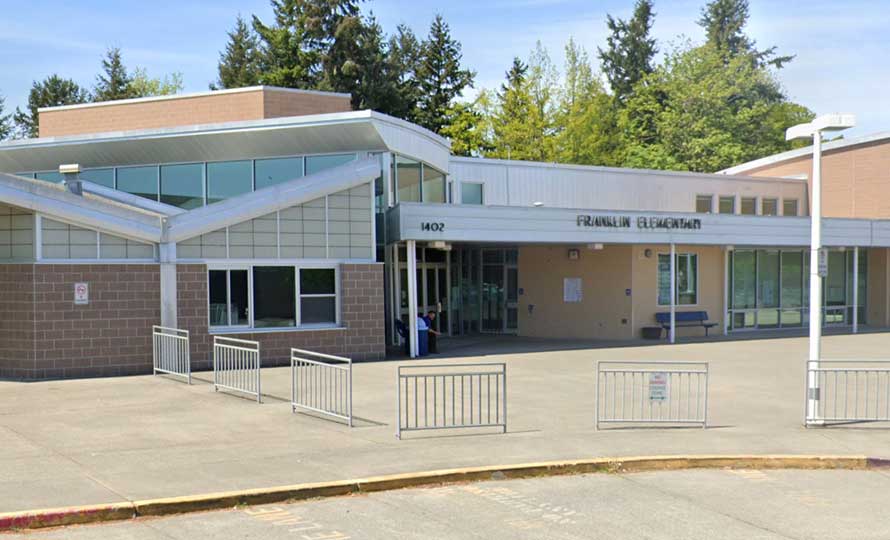 Lockdown lifted at Tacoma elementary school after shooting victim goes there for help